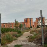 Uno scorcio dei palazzoni in Via Pionieri della Bonifica, a Campo Boario (Latina). Un quartiere difficile che sconta la presenza dei Di Silvio