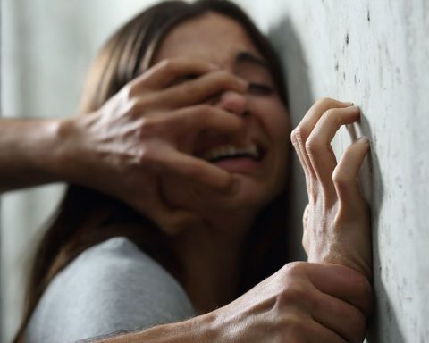 Violenza sessuale
