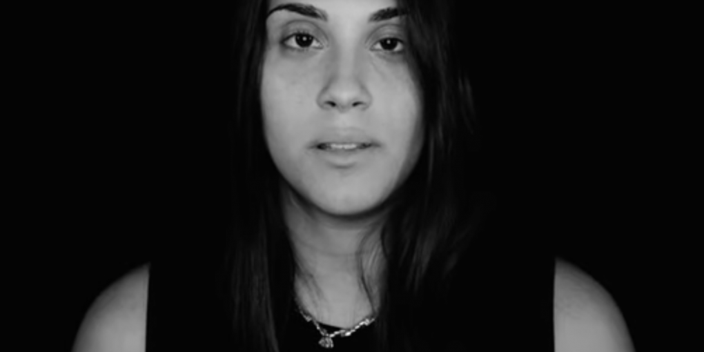 Immagine tratta dal video di "M in Rosa"