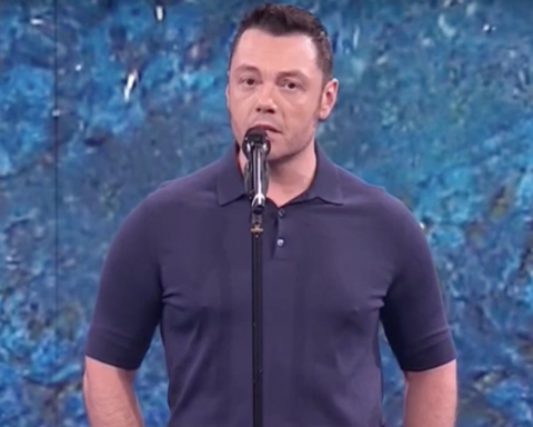 Tiziano Ferro a Che Tempo che Fa recita il monologo contro il bullismo