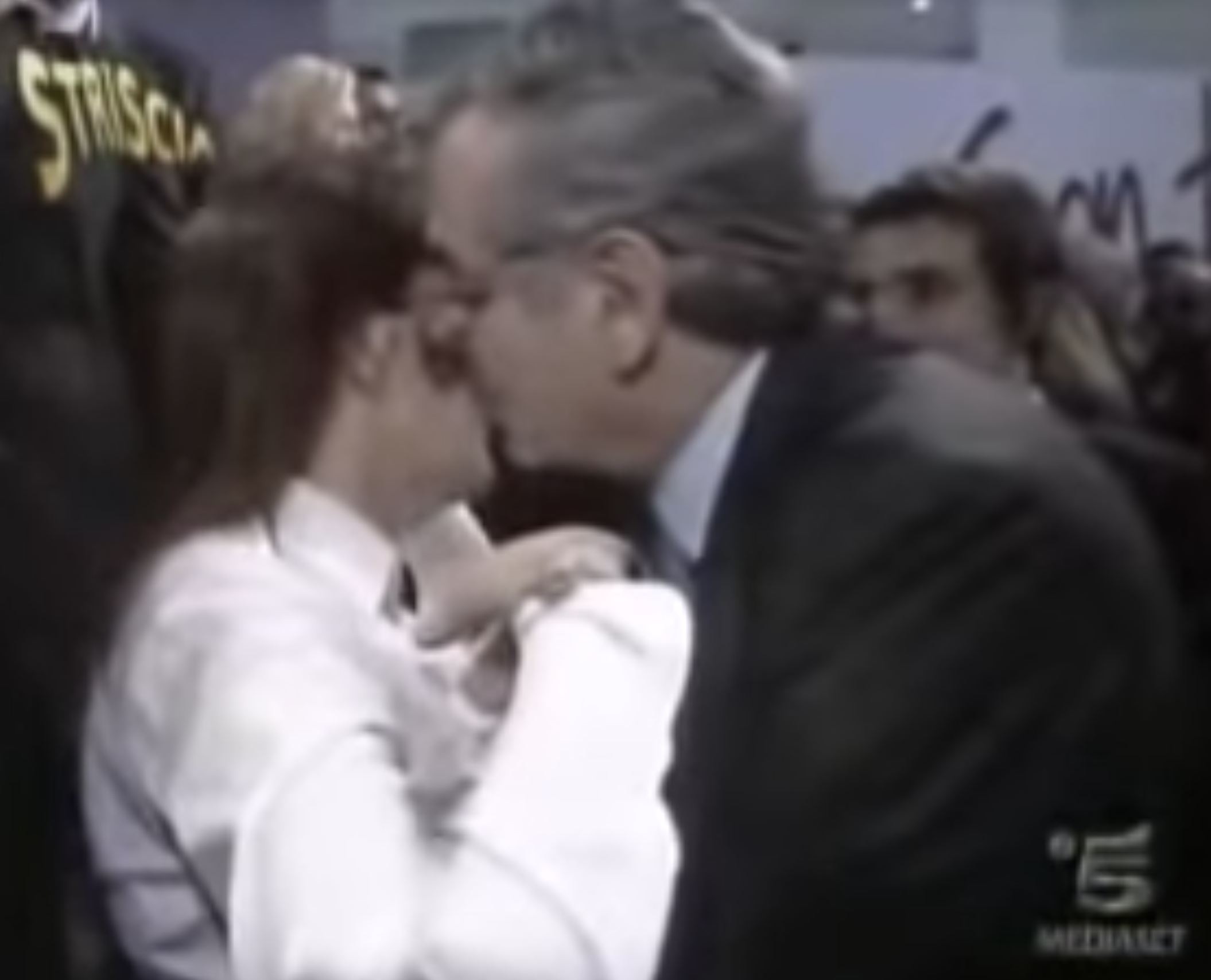 Renata Polverini e Vincenzo Zacchero in un frame del video per cui RTI dovrà risarcire l'ex sindaco per 50mila euro