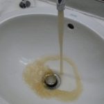 acqua-marrone-rubinetti