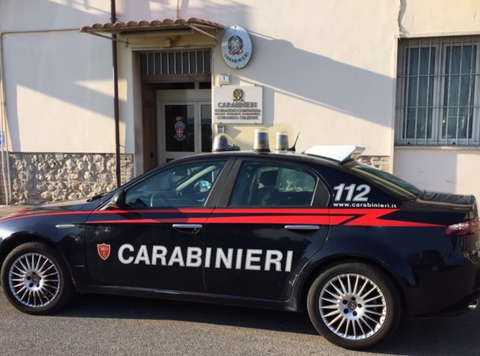 Incidente d’auto a ponza, auto dei carabinieri