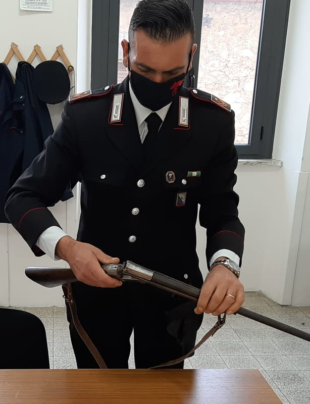 L’arma sequestrata dai Carabinieri di Monte San Biagio