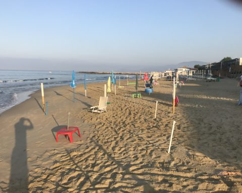 La spiaggia liberata a Sperlonga