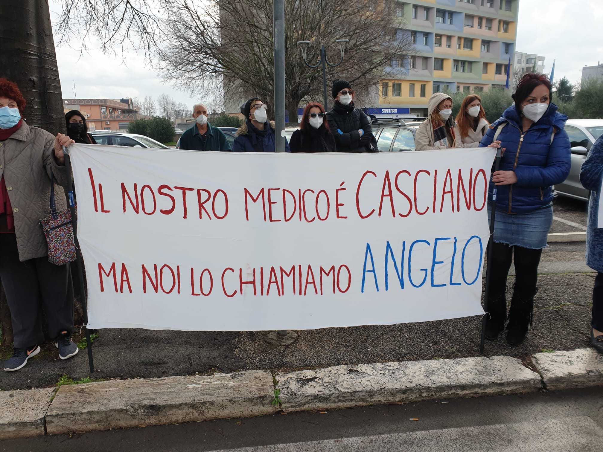 I cittadini in proteste per il trasferimento di Casciano a Sabaudia