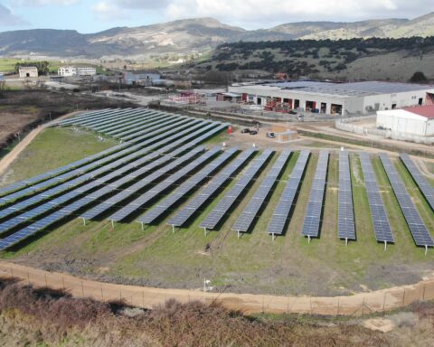 un impianto fotovoltaico realizzato da Solar Ventures e già funzionante a Cargeghe, in provincia di Sassari.