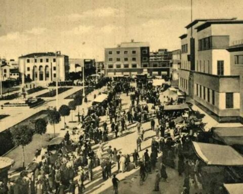 Foto del mercato di Latina negli anni '30