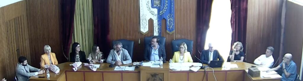 GAETA: RIDOTTI I BIDONI DELLA DIFFERENZIATA. I CONSIGLIERI INTERROGANO  L'ASSESSORE - Latina TU