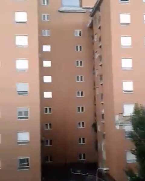 Una delle palazzine Ater in Via Inghilterra ad Aprilia