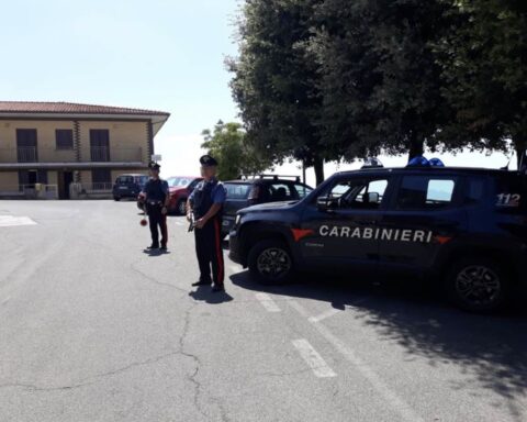 Carabinieri di Priverno ad un posto di controllo a Roccasecca dei Volsci.