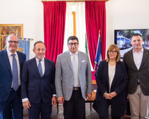 Da sinistra Cosmo Mitrano, Giancarlo Righini, Gianluca Taddeo, Manuela Rinaldi, Cristian Leccese