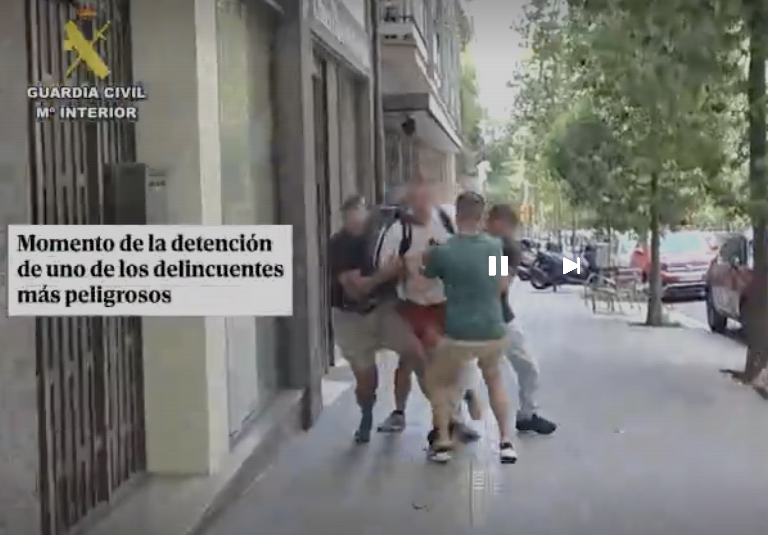 Il momento dell'arresto di Massimiliano Del Vecchio