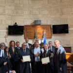 Nella foto, in prima fila, da sinistra, gli avvocati Alessandro Farau, Gaetano Marino, il Presidente dell'Ordine Gianni Lauretti e Orlando Mariani