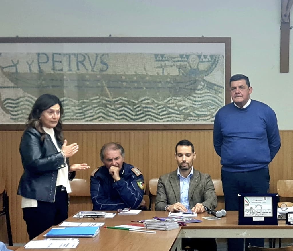 Nella foto: da destra il presidente Maurizio Negrini, il consigliere comunale Roberto Calvani, il comandante della Poliia locale Giuseppe Caseti e il sindaco Giuseppina Giovannoli