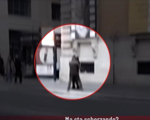 L'ex agente del Sisde colpisce Giletti al volto