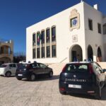 Carabinieri al Comune di Sperlonga nel febbraio 2022. In quell'occasione vi fu una lunga perquisizione con l'acquisizione di diversi atti