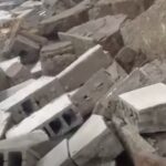 Muro di contenimento ceduto sul lungomare di Latina (immagine estrapolata da un video pubblicato sul profilo Facebook di Fabrizio Vitali)