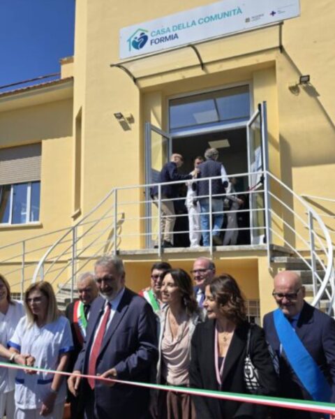 Le autorità inaugurano la casa di comunità a Formia