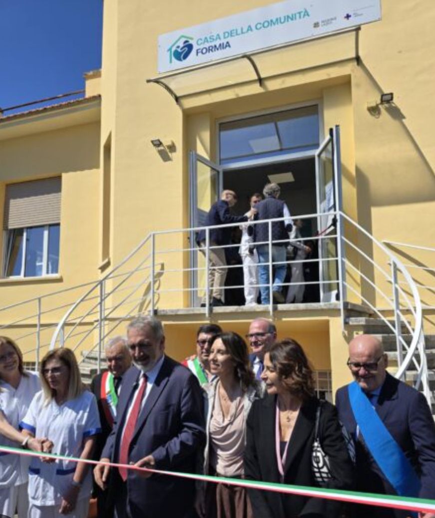Le autorità inaugurano la casa di comunità a Formia