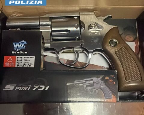 Una delle armi trovate nella disponibilità di Gaveglia a febbraio 2026