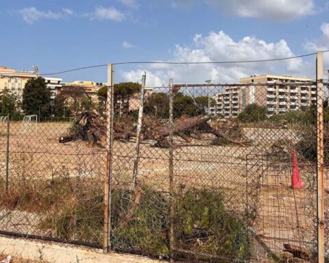 Il campo di Via Cisterna a Latina, nel quartiere R6