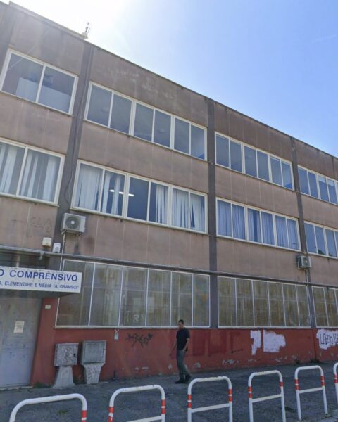 Scuola Gramsci in Via Marco Aurelio, Aprilia