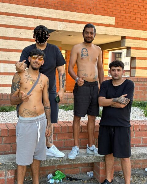 Da sinistra Mirko Di Silvio, il sedicenne killer di Dibba, Ferdinando "Pescio" Di Silvio e Gianluca Mattiuzzo