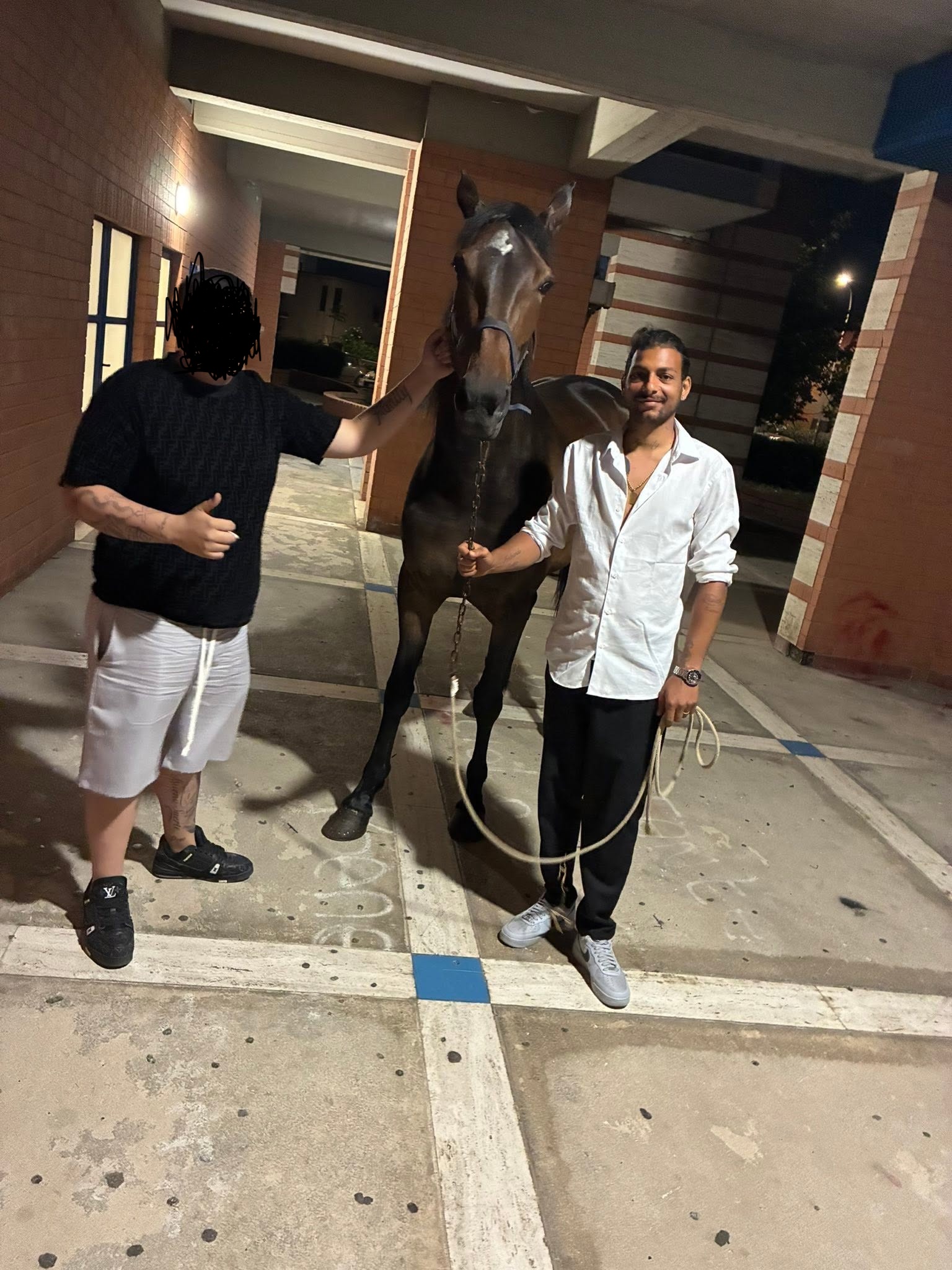 Il killer sedicenne e Ferdinando %22Pescio%22 Di Silvio, entrambi accusati dell'omicidio di Ibrahim Dibba