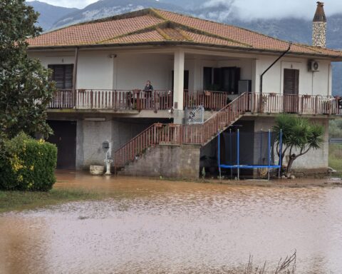 La casa dove la signora è rimasta bloccata a Priverno